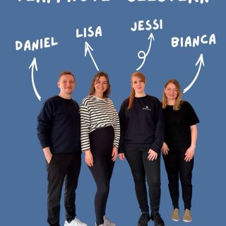 ✨ Hinter jedem schönen Aufenthalt steckt ein gutes Team ✨

Deshalb wird’s Zeit für eine kleine Vorstellung:
Das hier ist Team Seestern 💙

Daniel, Lisa, Jessi & Bianca sorgen täglich dafür, dass ihr euch bei uns am Bodensee rundum wohlfühlt - locker, herzlich und immer mit einem offenen Ohr für unsere Gäste. ☀️🌊

Vom ersten „Hallo“ bis zum letzten Frühstückskaffee geben wir alles, damit Eure Auszeit einfach besonders wird. ✨

Kurz gesagt:
Wir lieben, was wir tun und genau das soll man bei uns auch spüren. 🙌💙

#HotelSeestern #Bodensee #Bodenseeurlaub #AuszeitAmBodensee #SeesternMomente